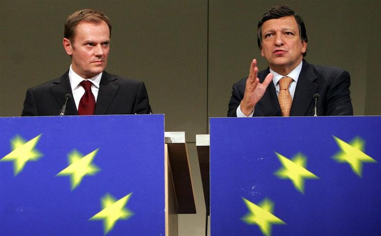 Tusk i selskab med kommissionsformand Barroso. 