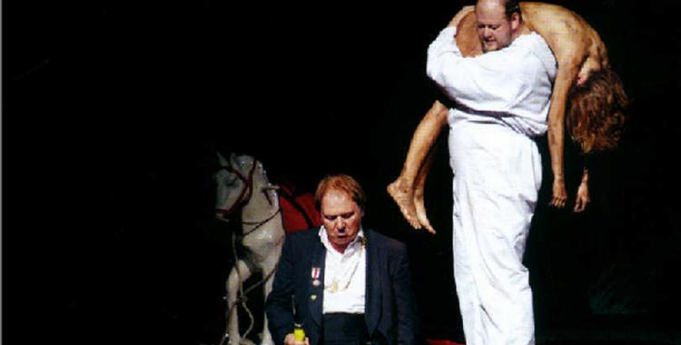 Wozzeck har siden 1925 været operaens vigtigste moderne klassiker, men musikken til forestillingen fra Frankfurt 1996 er mudret og mangler format. 