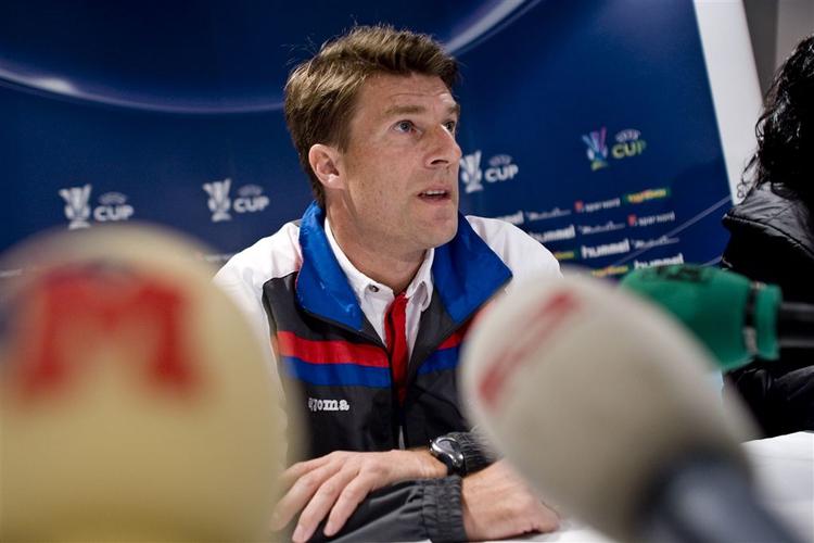 For fire år siden var Michael Laudrup som Brøndbytræner i Barcelona. Nu er han i Danmark som spansk klubtræner i Getafe. 