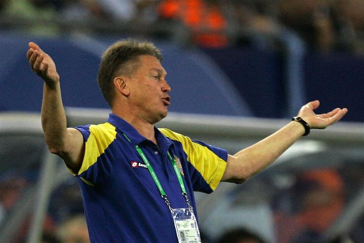 Som ukrainsk landstræner nåede Oleg Blokhin kvartfinalen ved VM sidste år, da det blev nederlag til de senere verdensmestre fra Italien. 
