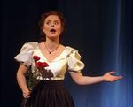 Ny rapport viser, at bare en tredjedel af teater-, film- og tv-rollerne er til kvinder, og at 61 pct. af de kvindelige skuespillere tjener under 200.000 kr. om året, mens det er tilfældet for ’kun’ 44 pct. af mændene. 
