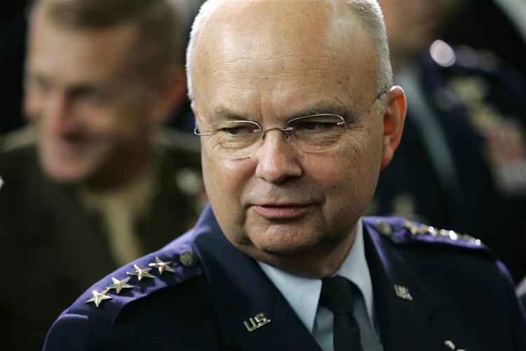 Michael Hayden afviser, at CIA-bån d med afhøringer af terrormistænkte er blevet slettet, fordi de beviste overgreb. 
