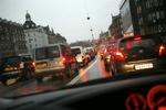 Morgentrafikken på H.C. Andersens Boulevard gik i stå efter den tragiske ulykke, hvor en syvårig dreng blev kørt ihjel af en lastbil. 