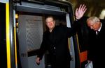 Al Gore tog fredag det miljørigtige tog, da han ankom til Oslo. Hans kuffert blev fragtet knap så miljørigtigt. 