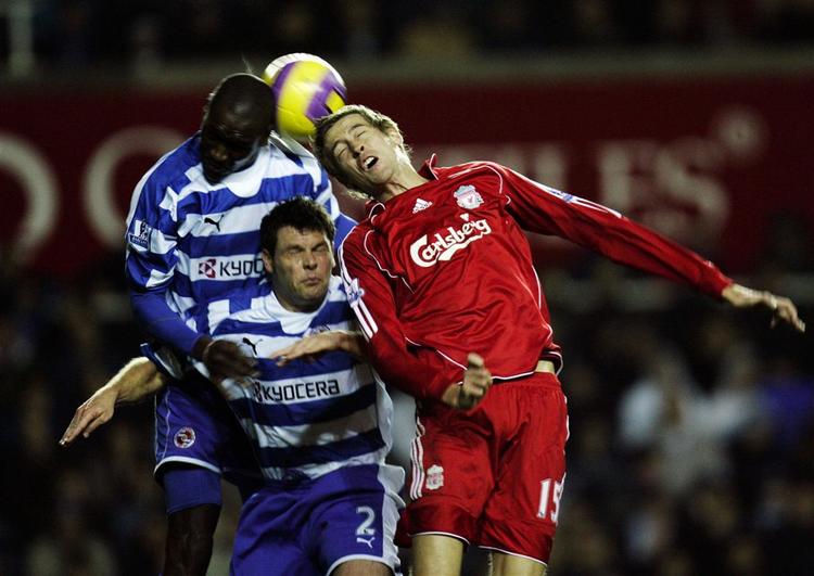 Efter 14 kampe uden nederlag måtte Liverpool strække våben mod upåagtede Reading. 