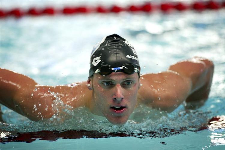 Jacob Carstensen svømmede forbløffende hurtigt, da han i dag ved Farum Swim Meet kvalificerede sig til næste års EM i 200 meter fri. 