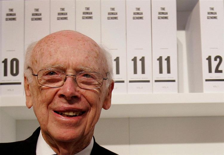 Nobelprisvinder James Watson har tidligere forarget med sine udtalelser. I 1997 udtalte han for eksempel, at kvinder skulle have ret til abort, hvis det kunne bevises, at deres ufødte barn ville blive homoseksuel. 