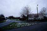 I dette hus boede de to piger fra den såkaldte Tøndersag, der blev sex-misbrugt af deres forældre og adskillige andre. I dag er de anbragt på et opholdssted, hvis pædagogiske metoder kritiseres massivt af tidligere medarbejdere. 