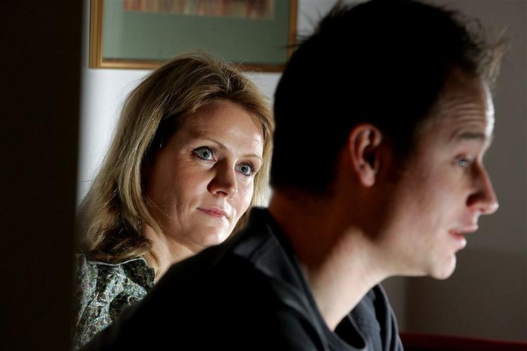 Stephen Kinnock, der er gift med Socialdemokraternes formand, Helle Thorning-Schmidt, er blevet anholdt for spritkørsel. 