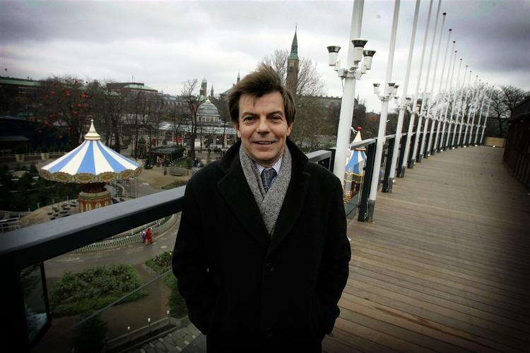 TV2's nyre bestyrelsesformand, Lars Liebst, i hjemlige omgivelser i Tivoli i København, hvor han er direktør. 