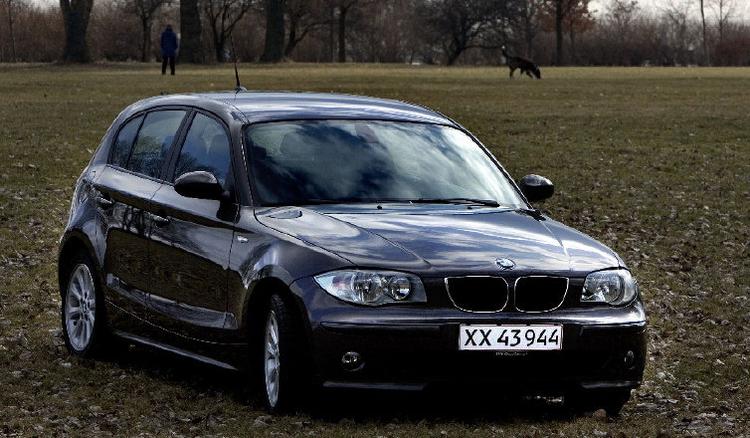 BMW 118d vinder ingen sammenligningstest, når det gælder rummelighed. 'Langt på literen' er derimod dens force. 