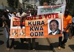 Tilhængere af Kenyas oppositionsleder, Raila Odinga, fører kampagne før præsidentvalget 27. december. 