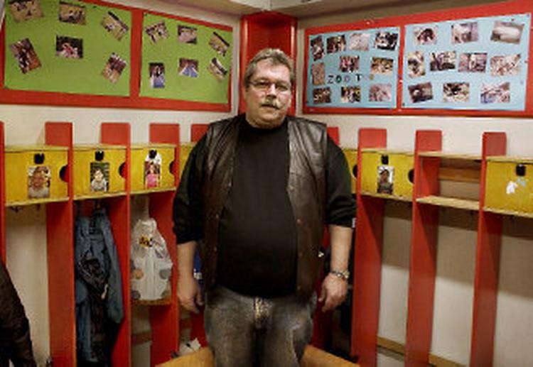 Hjemmehjælpere skal ikke have højere lønstigning end andre, mener pædagog Jan Dyring. »Vi pædagoger har tre et halvt års uddannelse bag os, men de har læst  i et års tid. Så der må godt være forskel«.  Foto: Jonas Pryner Andersen 