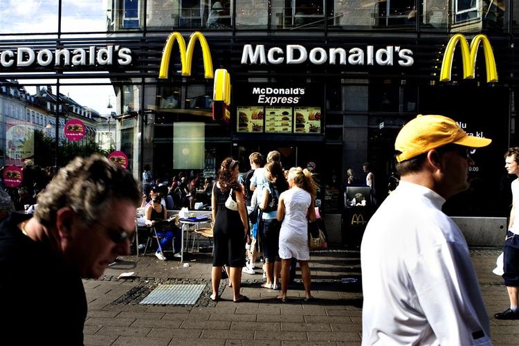 De 80 McDonald's-medarbejdere i filialen på Amagertorv forflyttes efter nytår. 