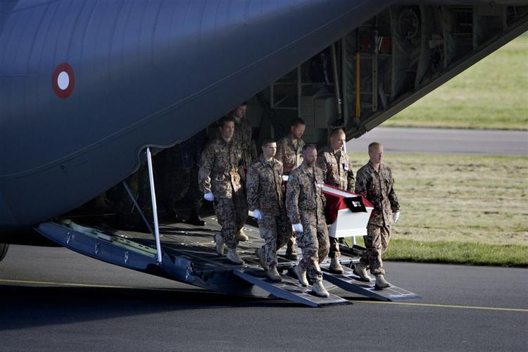 Ni danske soldater er faldet i Afghanistan, og det kan være en del af  forklaringen på frafaldet blandt de soldater, der skal afsted til januar. 