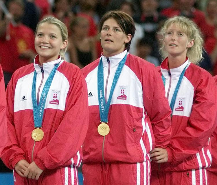 Guldmedaljerne er målet, men hvad er prisen, spørger Team Danmark, der nu vil undersøge, hvilke problemer eliteidrætsudøverne oplever med at kombinere arbejde eller studier med idrætten og privatliv. 