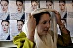 Benazir Bhutto gav et interview til Politikens udlandsredaktør i april, hvor hun var i København for at promovere sin selvbiografi. 
