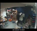 To røvere slap i aftes væk med »et stort pengebeløb« fra en pengehåndtering i Frdericia. Foto: Fredericia Politi. 