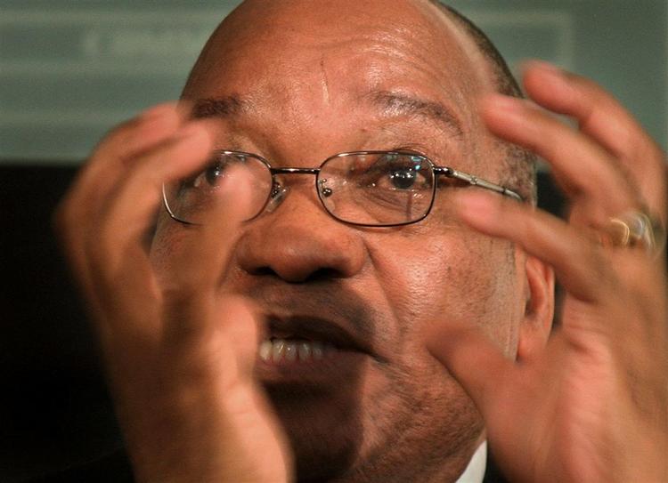 Den øverste anklager i Sydafrika har i dag besluttet, at korrruptionssagen mod ANC's nye leder, Jacob Zuma, skal begynde i retten 4. august. 