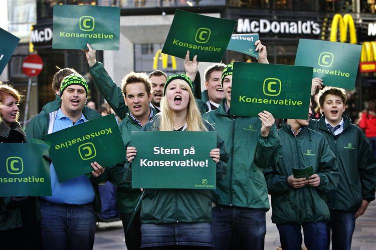De konservative har tidligere været imod forslag om større åbenhed omkring partistøtten. Nu kan de konstatere, at et flertal uden om regeringen er klar til at øge gennemsigtigheden. 
