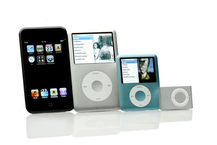 iPod Nano (nummer 2. fra højre) er den iPod, der til dato giver mest for pengene. 