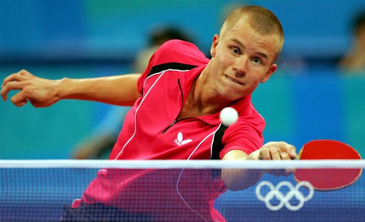 Både i 2000 og 2004 har Michael Maze opnået sine bedste OL-resultater sammen med Finn Tugwell, men herredouble er nu erstattet af en holdturnering. 