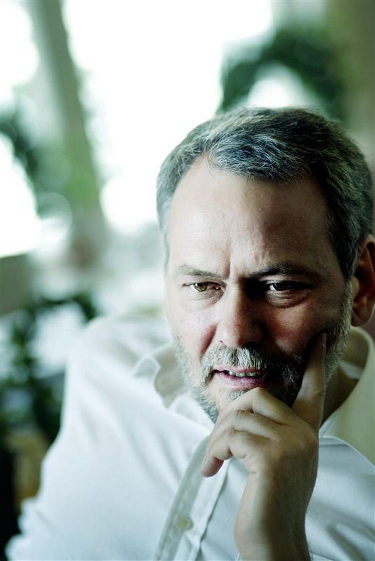 Den lave ledighed skal komme de offentligt ansatte til gavn, når der om kort tid for alvor skal forhandles løn. Det mener Dennis Kristensen, formand for fagforbundet FOA. 