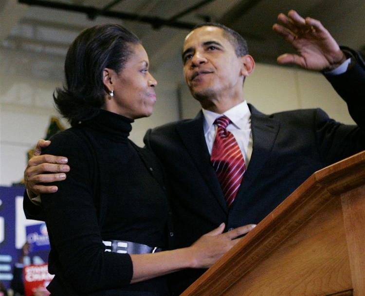 Barack Obama og hans kone Michelle på deres valgturne i Iowa. 