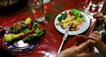 lolmadleverance2_05-01-2008_I141SDL.jpg