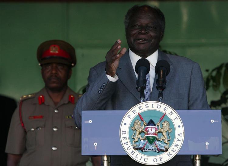 Mwai Kibaki har drøftet den seneste tids opstand med en udsending fra USA. 