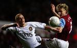 Martin Laursen spillede igen en god kamp for Aston Villa, men det var ikke nok til sejr mod Manchester United i FA-cuppen. 