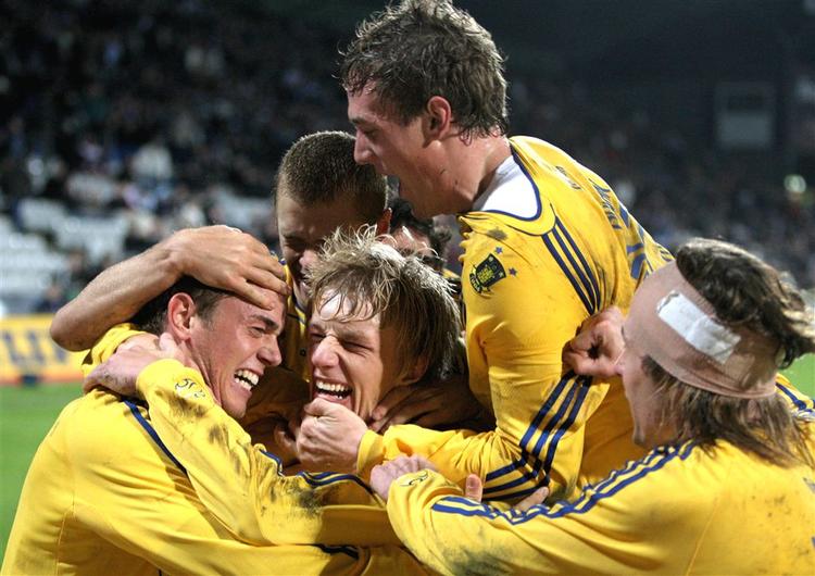 Daniel Wass (i midten) var involveret i sejrsmålt, da Brøndby vandt finalen i Brøndby Hallen med 1-0 over FC Nordsjælland. 
