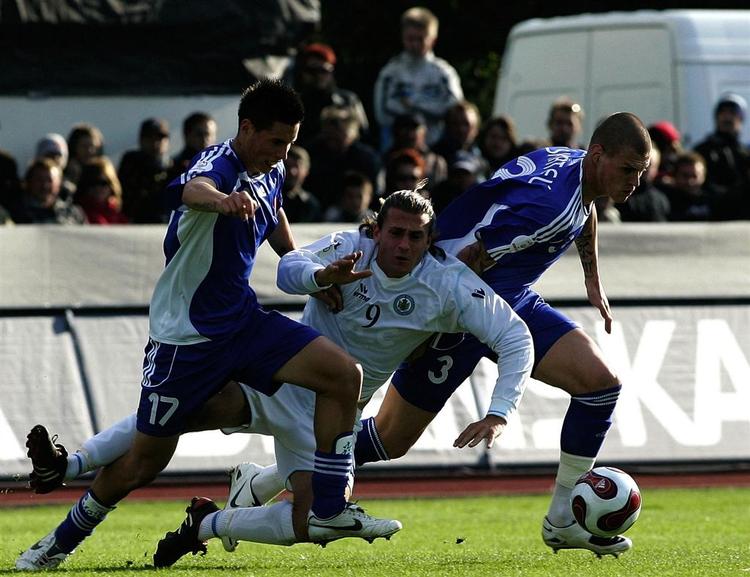 Trods sin rolle som forsvarsspiller scorede Martin Skrtel (yderst th.) tre mål i otte EM-kampe for Slovakiet. 
