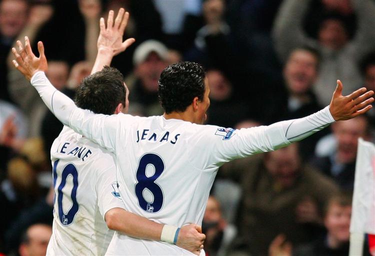 Robbie Keane stod for oplægget til Tottenhams 1-0-mål som Jermaine Jenas scorede. 