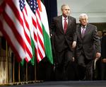 USA's præsident George W. Bush mødtes i dag med palæstinensernes leder Mahmoud Abbas. 