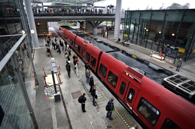 På Flintholm Station kan brugerne hurtigt skifte mellem cykel, tog og metro. 