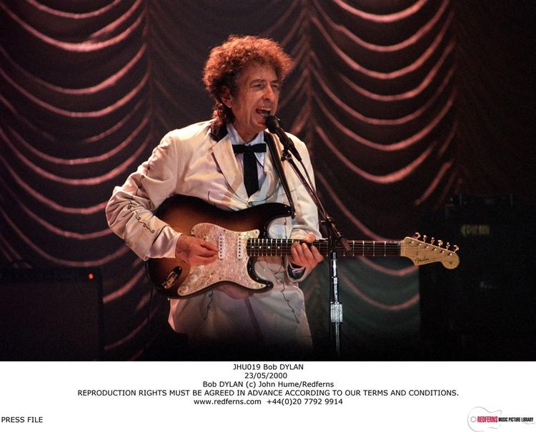 Bob Dylan tager fat på en fortolkning af Hank Williams' efterladte sange. 