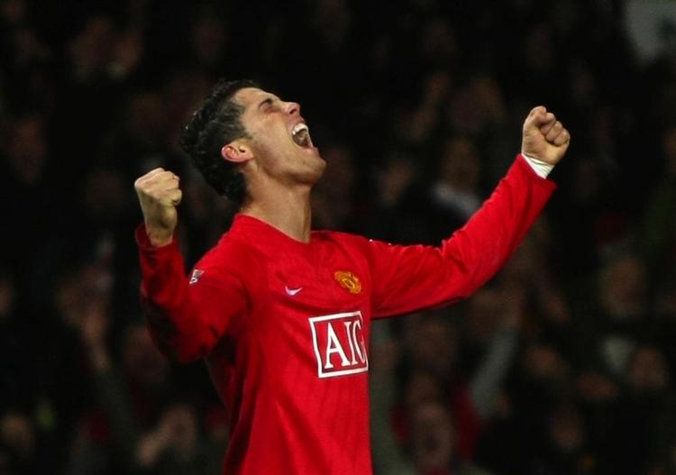 Cristiano Ronaldo åbnede målfesten i anden halvleg. 