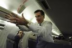 Mitt Romney holder humøret højt i sit kampagnefly, men hvis han ikke vinder i Michigan, ser det sort ud for den stenrige mormons præsidentdrømme. 