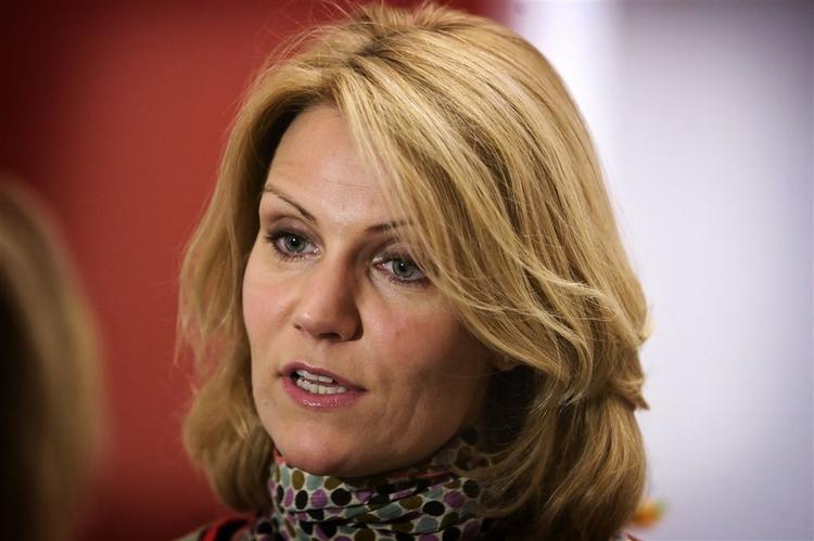 Helle Thorning-Schmidt afviser kritikken fra Ritt Bjerregaard. 