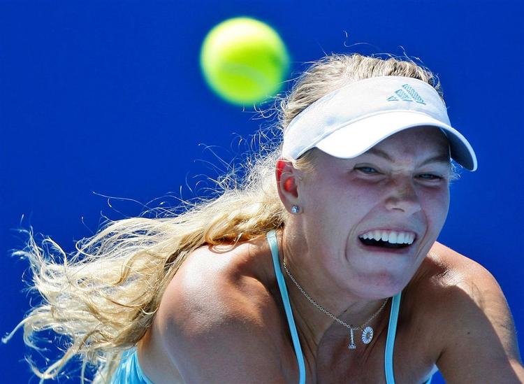 Den 17-årige danske tennisspiller Caroline Wozniacki vandt 7-6 6-1 over 21-seedet ukrainer. 