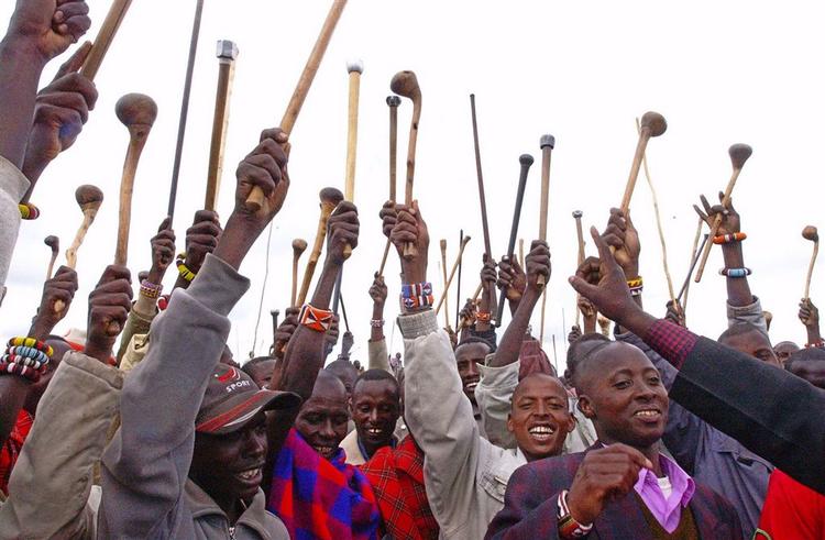 Arkivfoto af medlemmer af Masai-stammen i Kenya. 