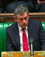 Gordon Brown måtte undskylde efter dataskandalen, hvor myndighederne mistede person- og bankoplysninger på 25 millioner briter. 