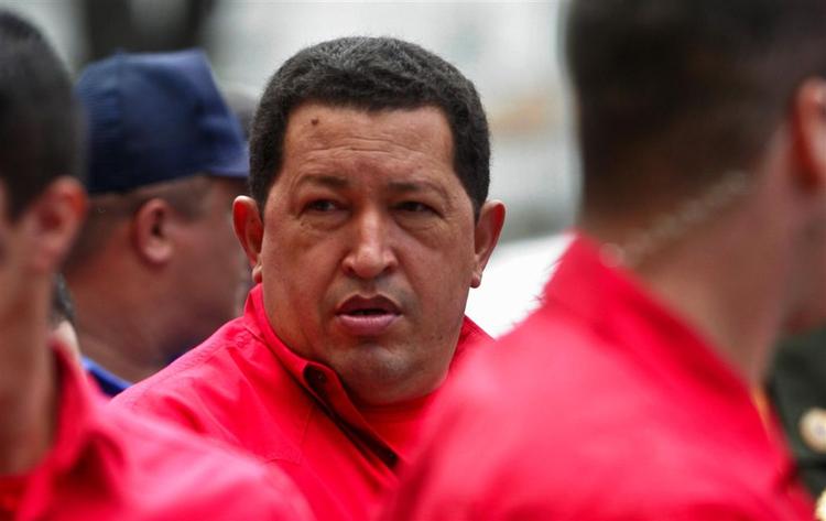 Venezuelas præsident Hugo Chavez vil ikke tillade, at befolkningen ikke har adgang til frisk mælk. 