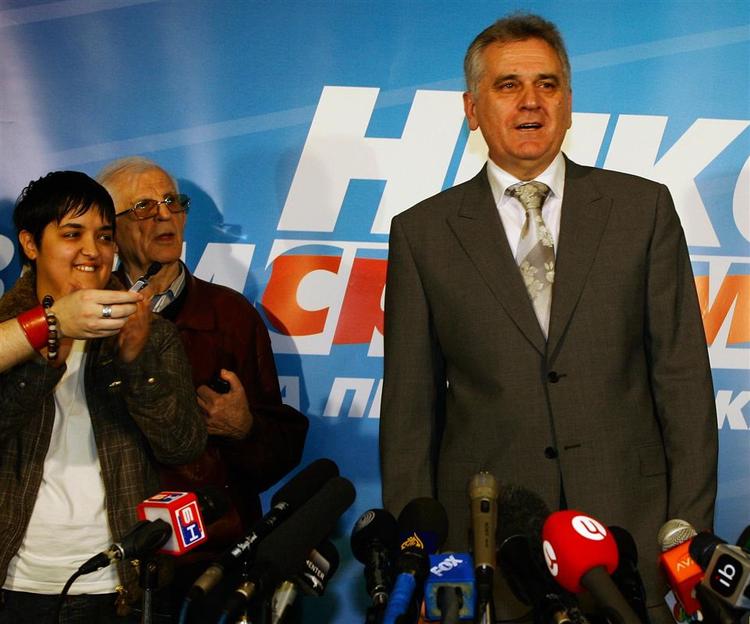 Tomislav Nikolic fik flest stemmer ved det serbiske præsidentvalg. 