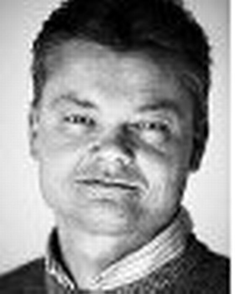 PER MICHAEL JESPERSEN 44 år. Redaktør på Ugebrevet A4 og medredaktør af debatantologien 'Islam i Danmark'. 