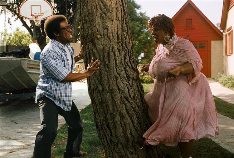 Eddie Murphy er fem-dobbelt  nomineret for sit rædselsfulde spil i filmen 'Norbit', bl.a. for titelrollen og for rollen som den tykke Rasputia. 