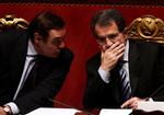 Italiens regeringsleder Romano Prodi (th) ses her sammen med den tidligere justitsminister Clemente Mastella, som har forladt regeringen efter en korruptionsskandale. 