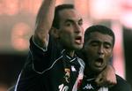 Edmundo (t.v.) og Romario spillede også sammen for Vasco da Gama i 2000, hvor de bl.a. var med i FIFA's officielle VM for klubhold. 