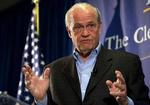 Skuespiller og senator Fred Thompson melder sig ud af kapløbet om at blive republikanernes præsidentkandidat. 